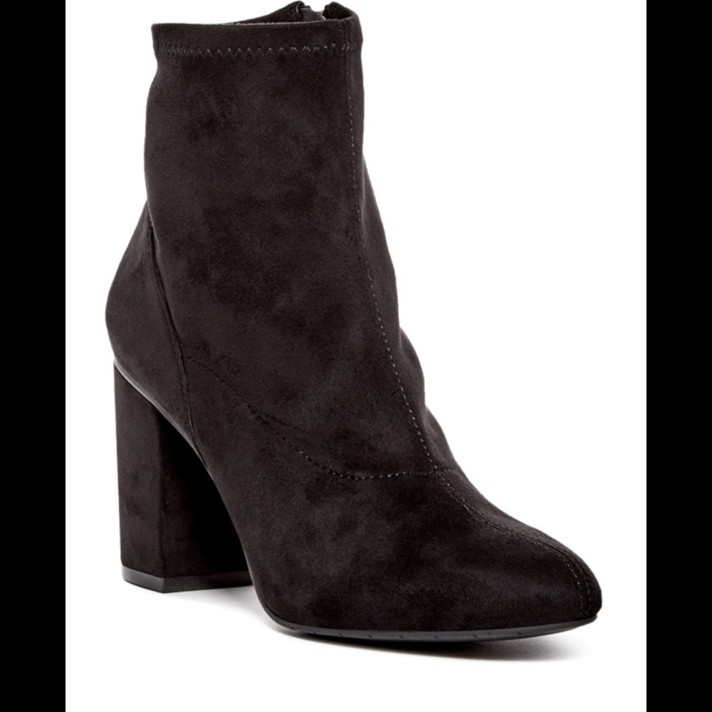 Kenneth Cole Reaction Time to have fun botties